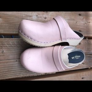 Swedish Hasbeens Pink Leather Clogs